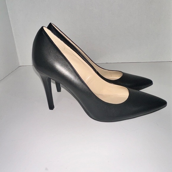 Nine West Black Leather Heels - Picture 2 of 4